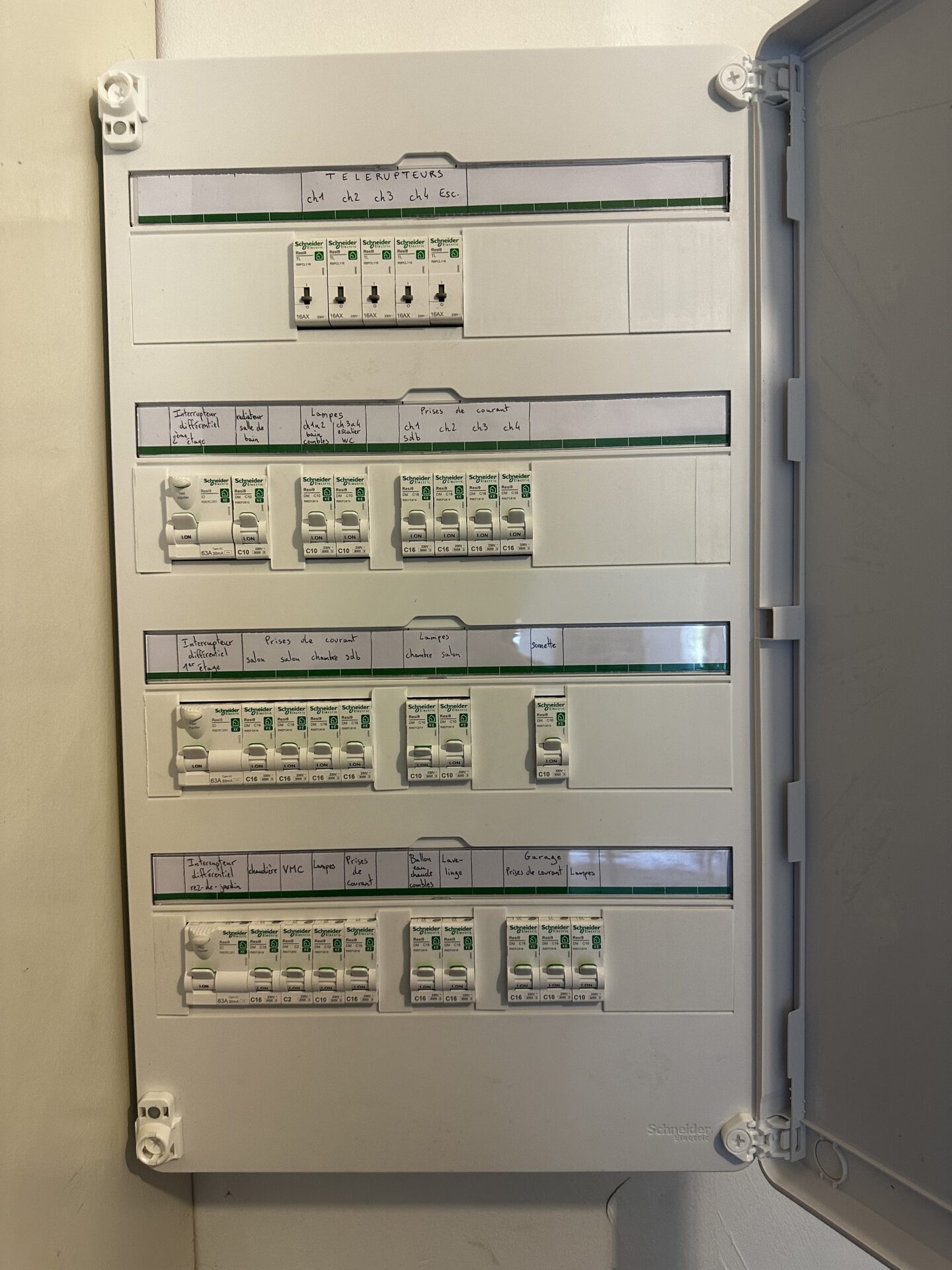 Remise aux normes sur tableau électrique